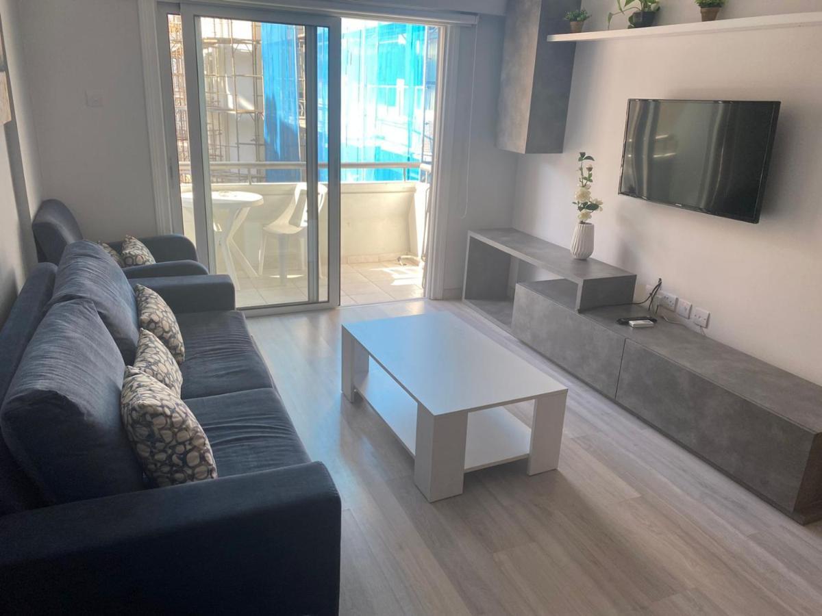 Paradise Promenade Apartment, 2Min Distance From Larnaca Marina Екстер'єр фото